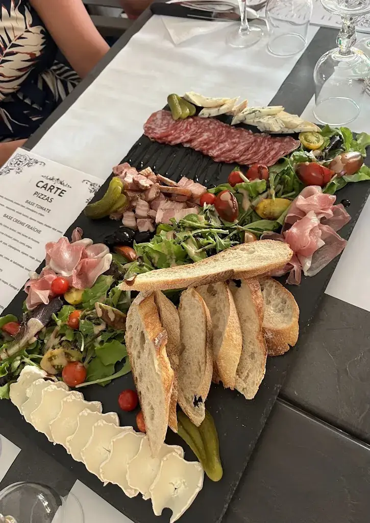 Sarah Dufrene_Restaurant Le 347_Beaufort-en-Anjou_review