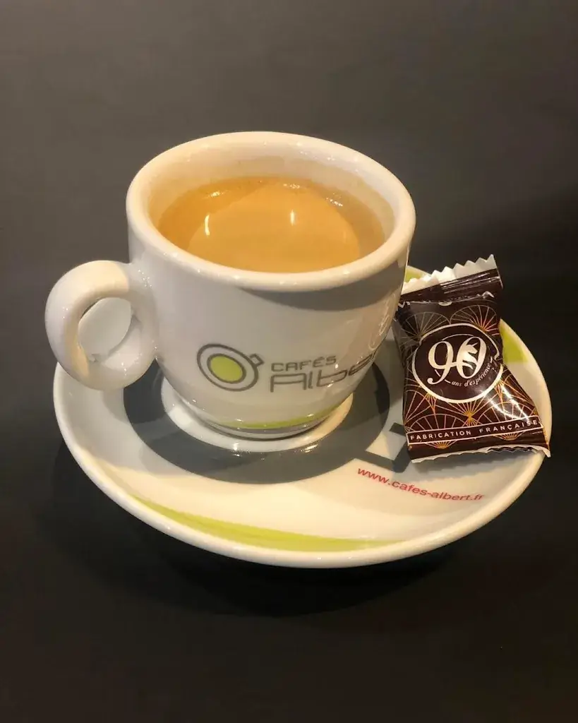 Ô bistro d'la place restaurant in Beaulieu-sous-la-Roche