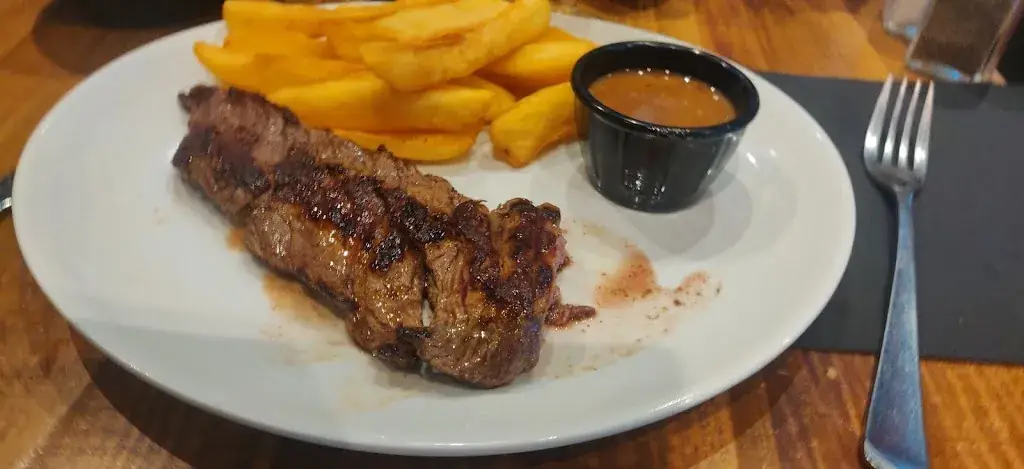 Atoll Café Brasserie_Beaucouzé_slider_image_3