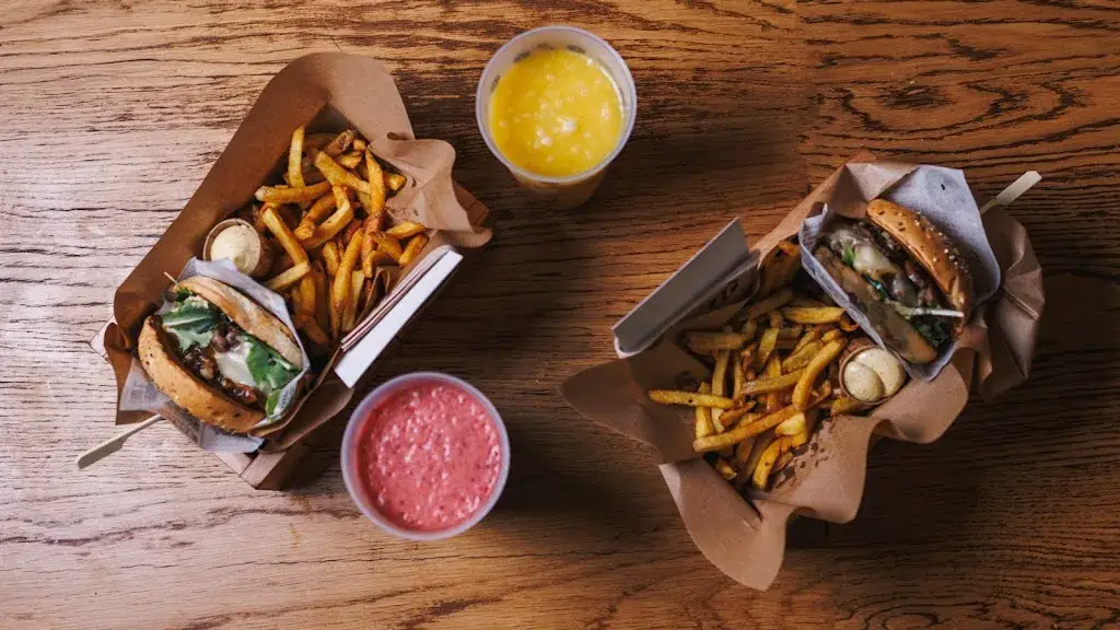 MADE Burgers Atoll_Beaucouzé_slider_image_2