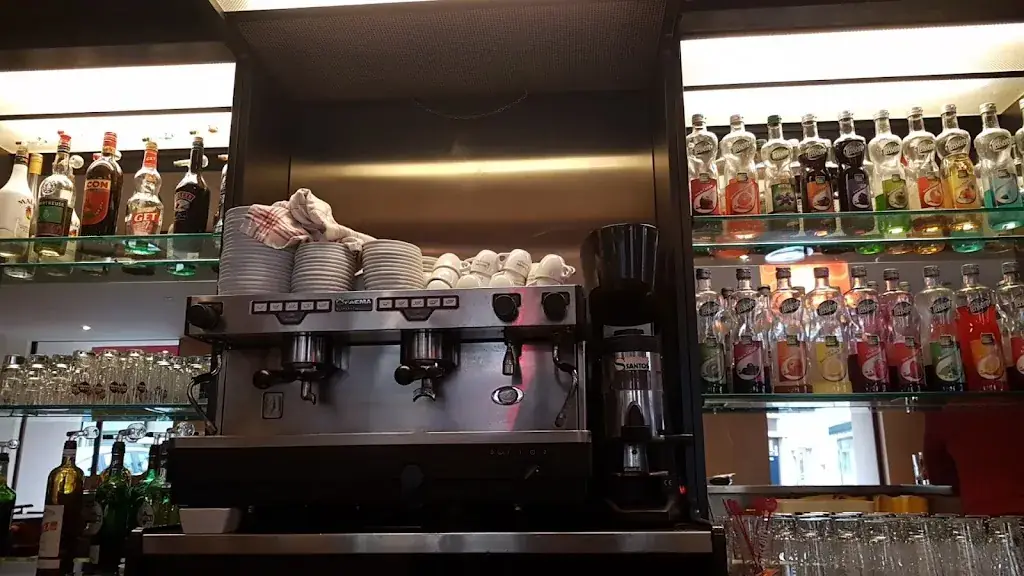 Bar des Négociants restaurant in Beaurepaire