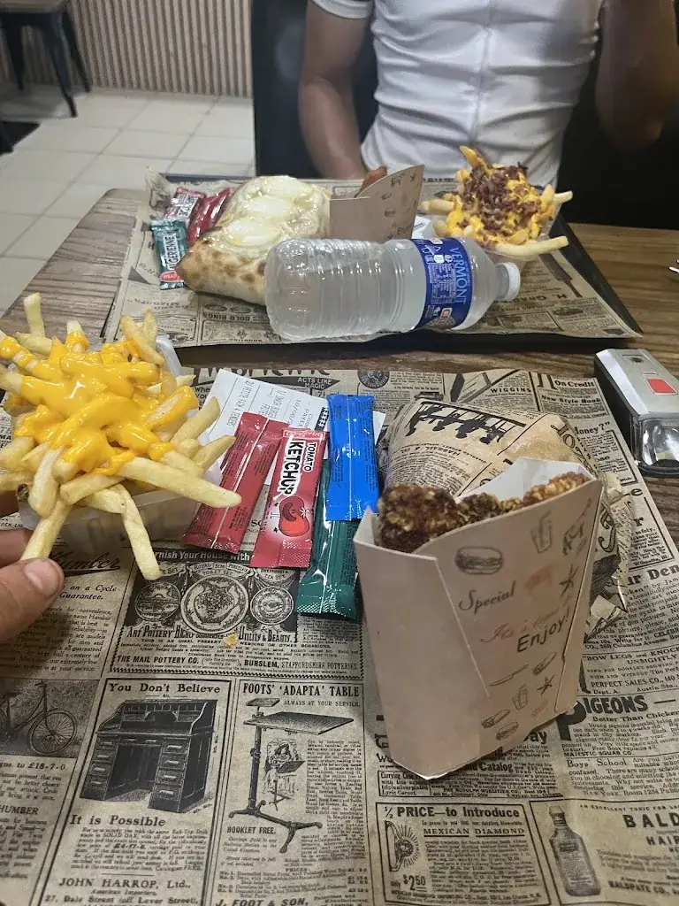 Sanu Minpaluten_Smash and Grill Beaurepaire_Beaurepaire_review