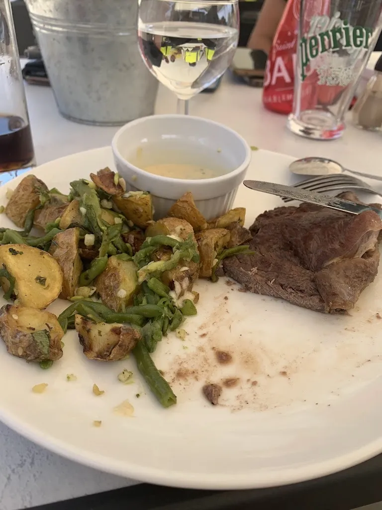 Cee Cee_Une Seconde ICI_Vic-le-Comte_review