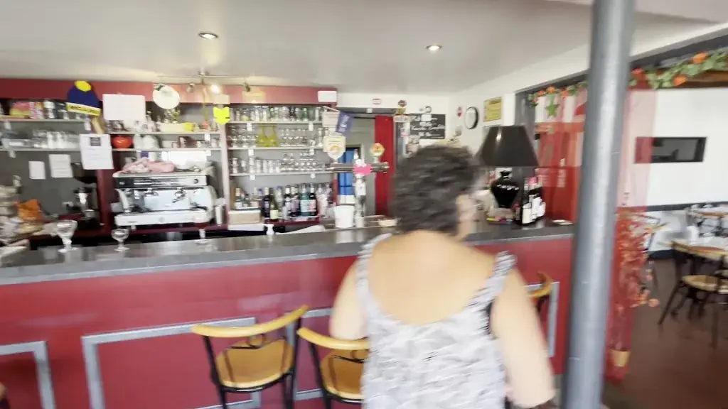 Rob _La Pau's Café_Maresché_review