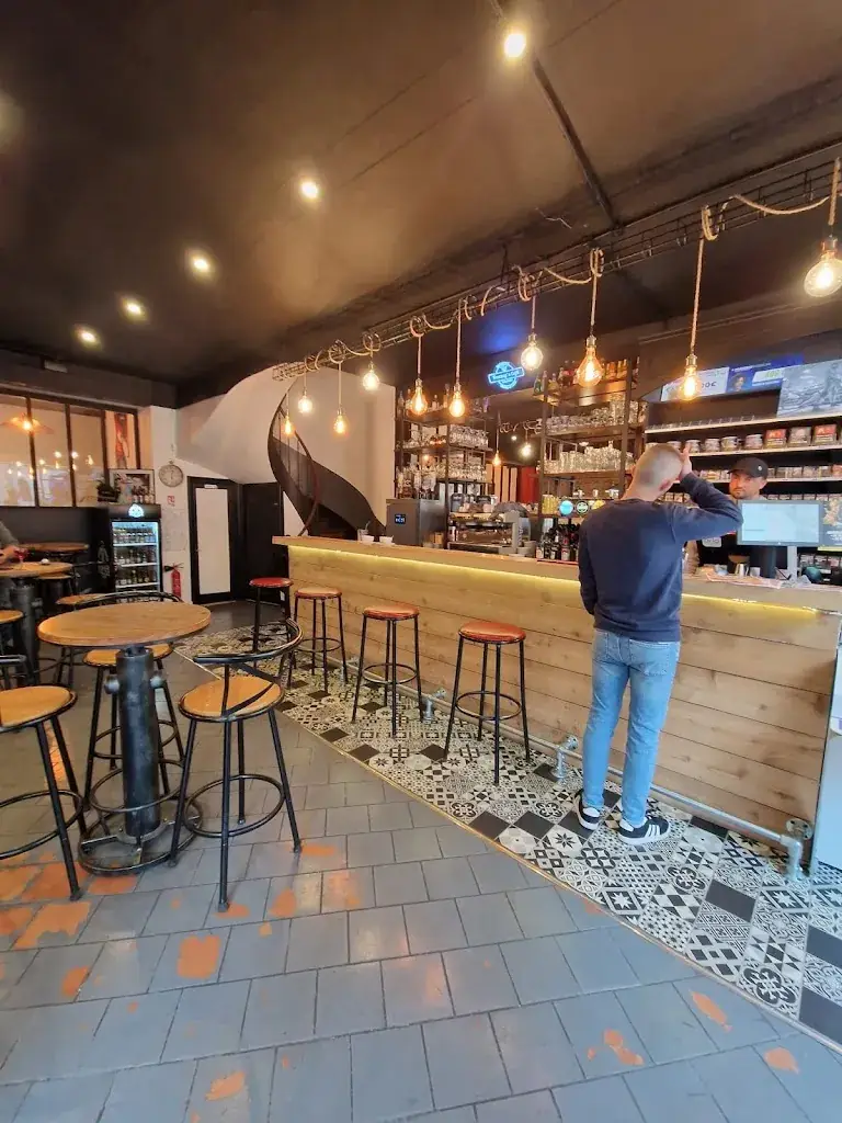 Fresnay's Café_Fresnay-sur-Sarthe_slider_image_3