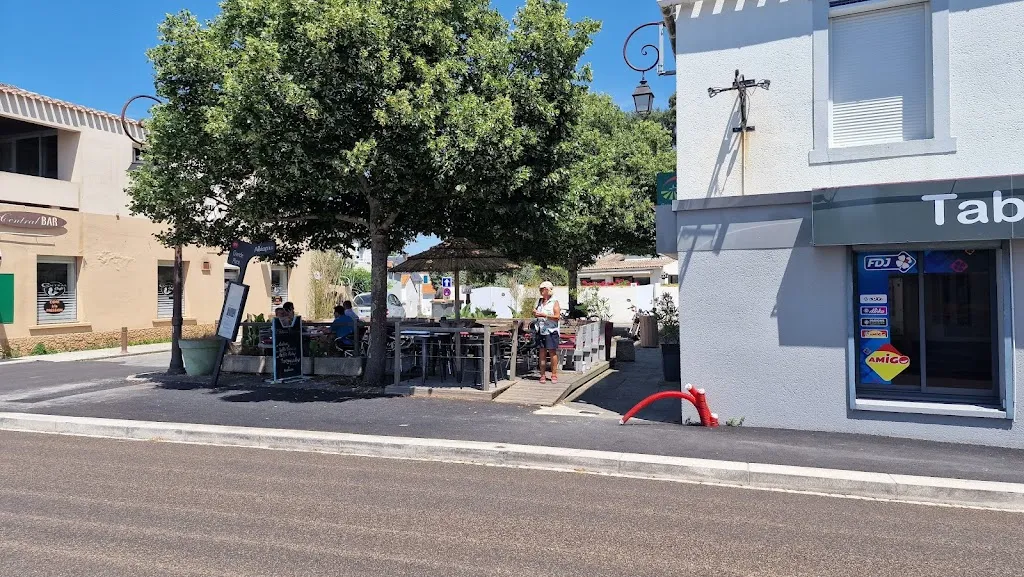 Cafe Des Sports restaurant in Beauvoir-sur-Mer