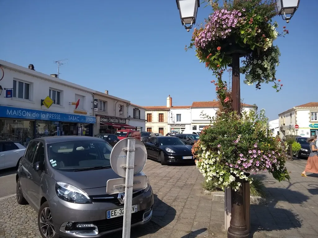 Cafe Des Sports_Beauvoir-sur-Mer_slider_image_2