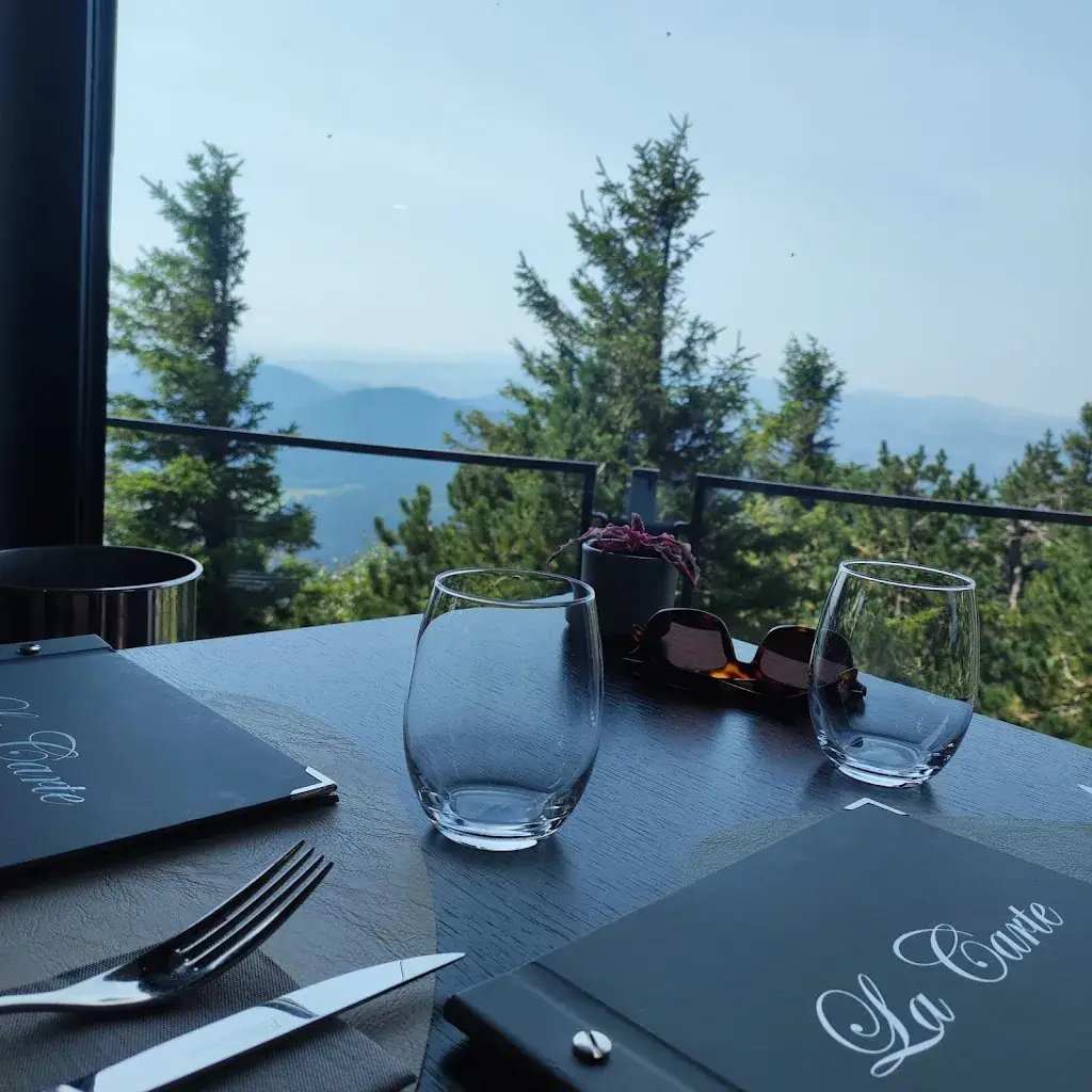 famille Laval Fournier_Le Resto d'Epicure_Orcines_review