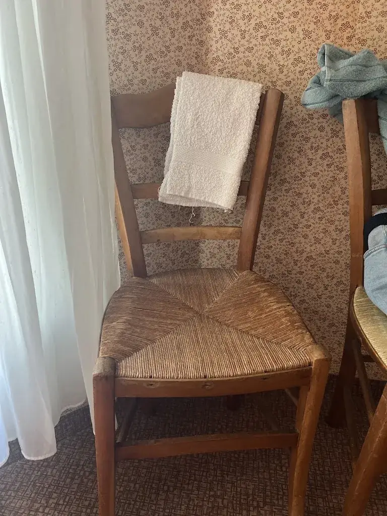 T Andriamiandrisoa_Hôtel Bar Restaurant du Marché_Beauvoir-sur-Mer_review