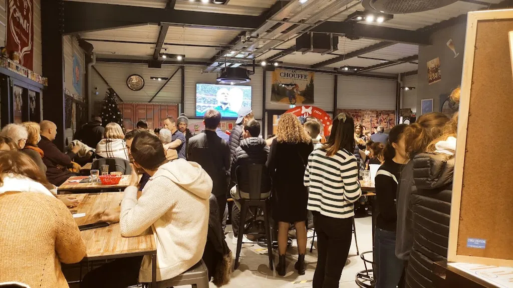 Trung-Kiên Nguyễn_La CAV'_Bécon-les-Granits_recensione