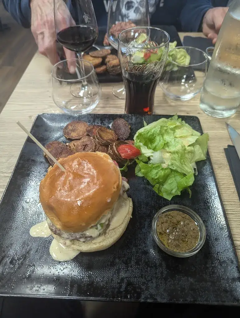 Nathan Soudrille_Le PUB_Loireauxence_review