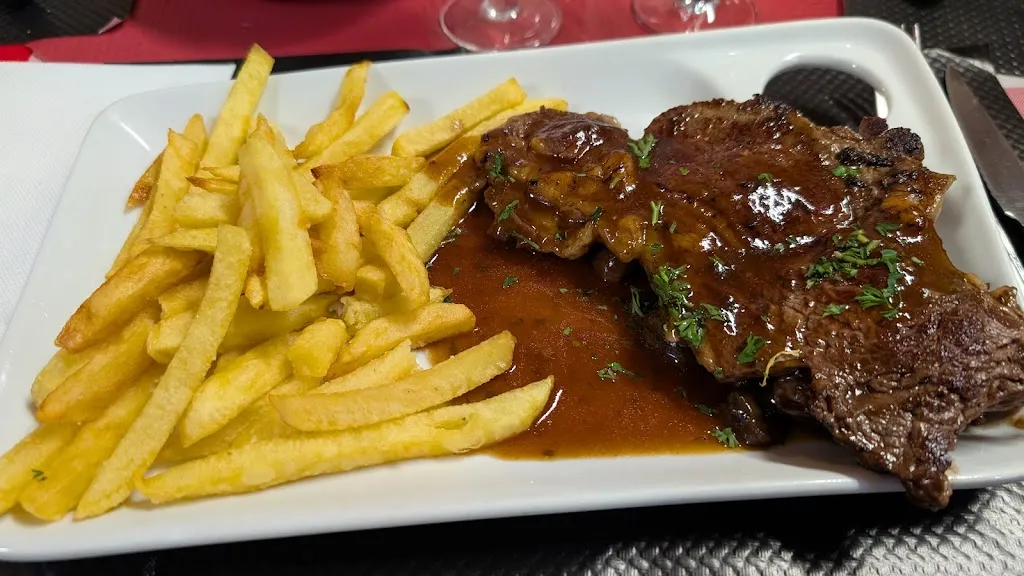 Restaurant la Gare_Bessé-sur-Braye_slider_image_2