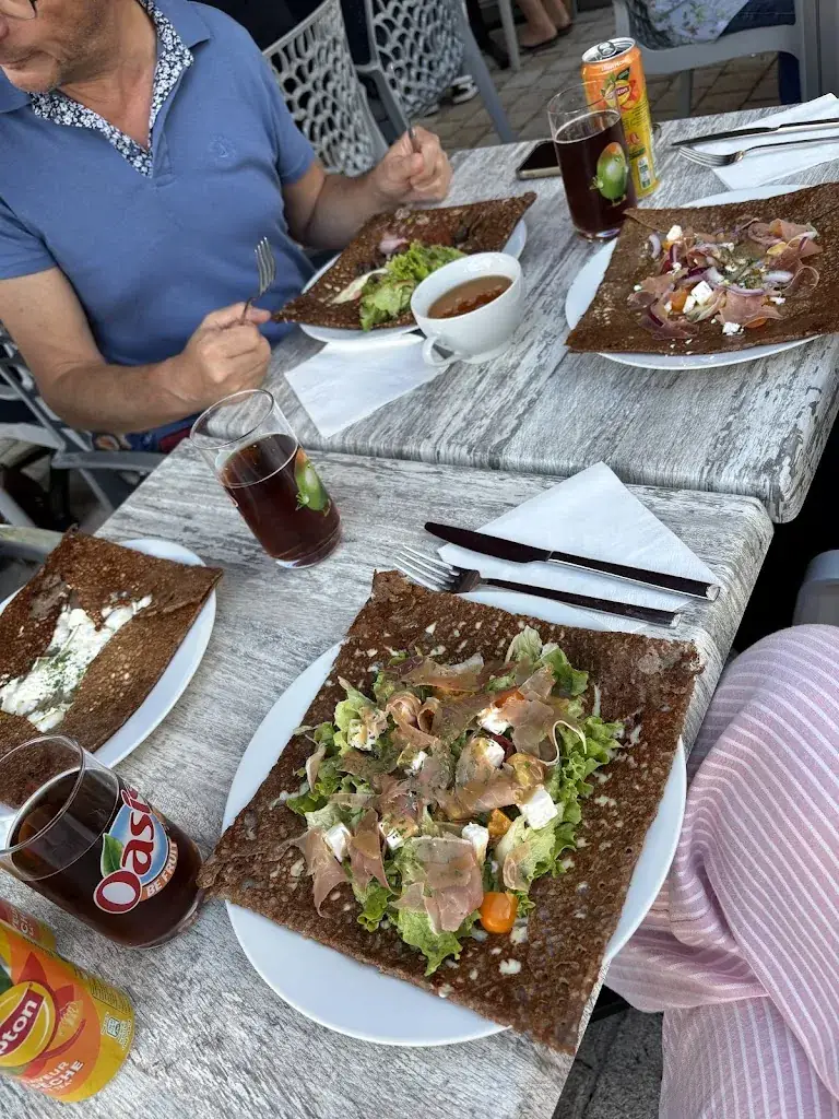 Océane_Crêperie l'Envie_Pontchâteau_review