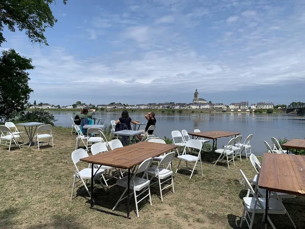 Guinguette La Riviera restaurante en Aubance
