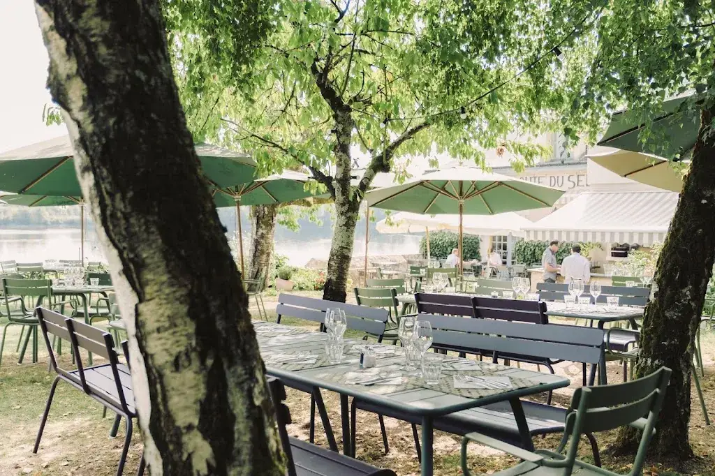 La Route du Sel restaurant in Gennes-Val-de-Loire