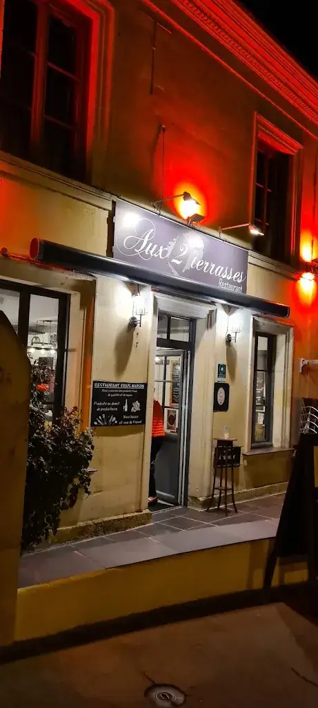 Clive Pee_Aux 2 terrasses proche d'Angers_Aubance_review