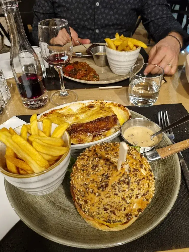 Naz Emil_Restaurant Le Grill De Moirans_Moirans_recensione