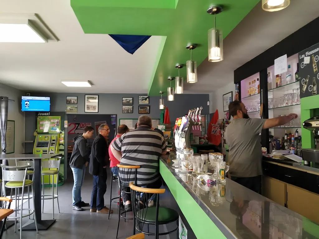 Le 2700m Bar PMU_Bonchamp-lès-Laval_slider_image_2