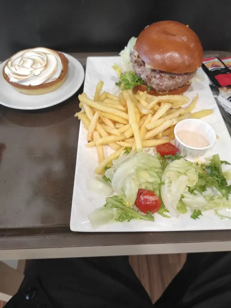 Menu_Stratto / Stratto Cafétaria - Aire de la Mayenne_Bonchamp-lès-Laval_image_1