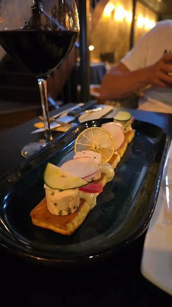 Les 3 petits cochon's_Laval_slider_image_2