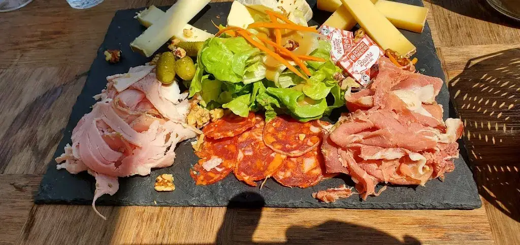 Kate “Wisdom with wine” Moulinneuf_La Bafouille_Bouchemaine_review