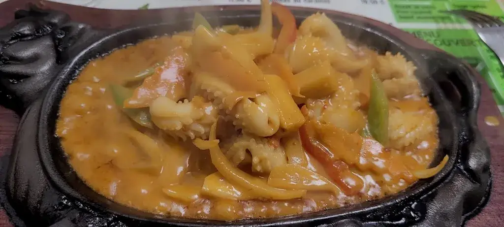 Restaurant Asiatique Baguettes d'Or_Blain_slider_image_2