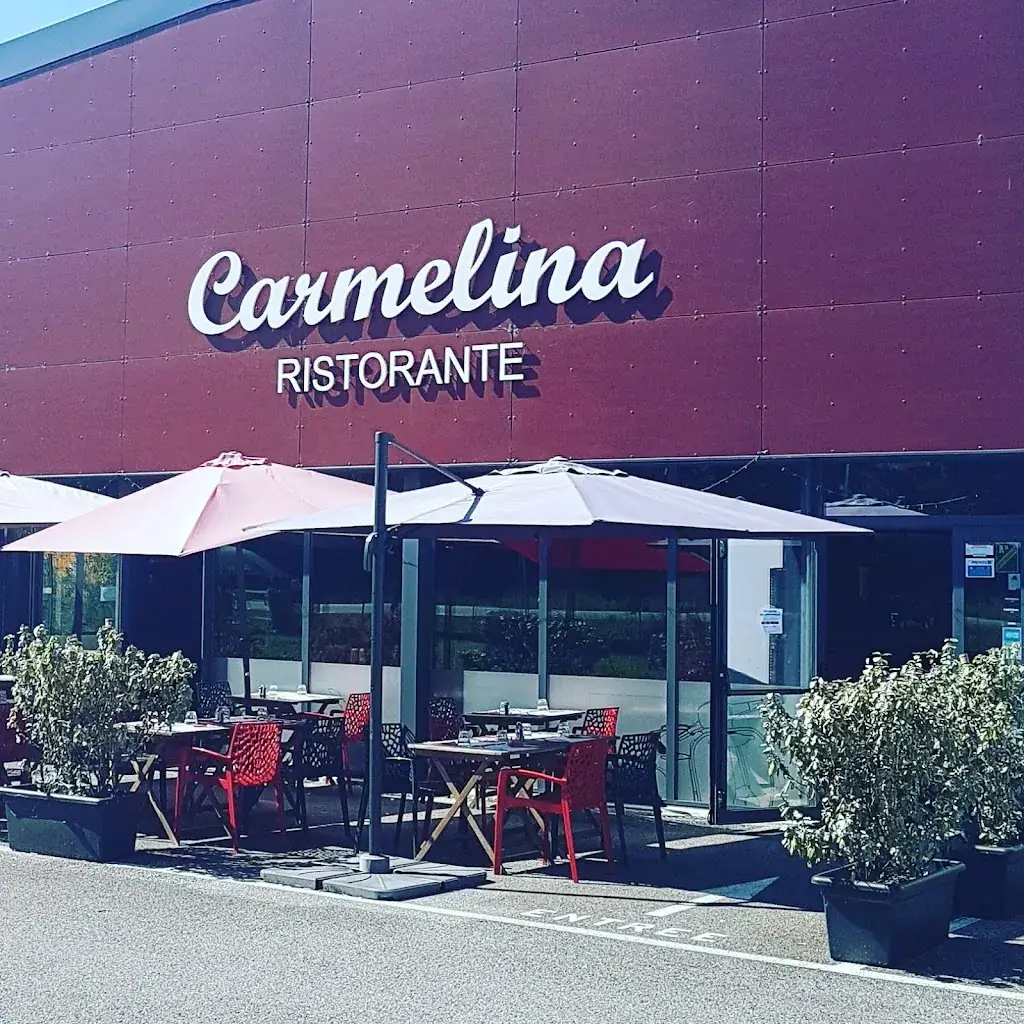 Carmelina_Moirans_slider_image_1