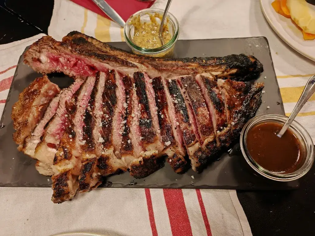 Anthony Sit_1967_1km_review