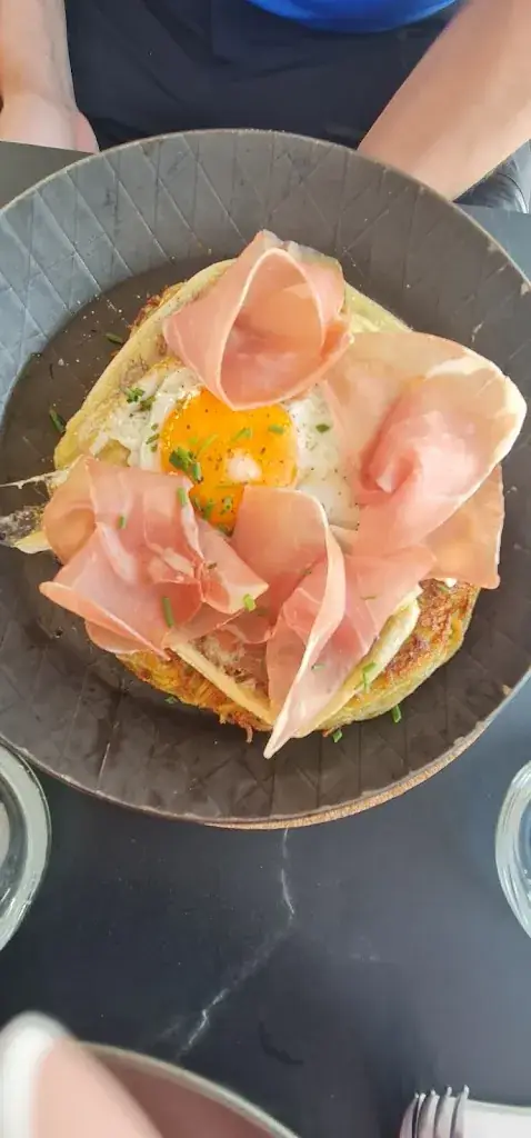 Tamara Chayban_Restaurant de La Pasay_Bruson_review