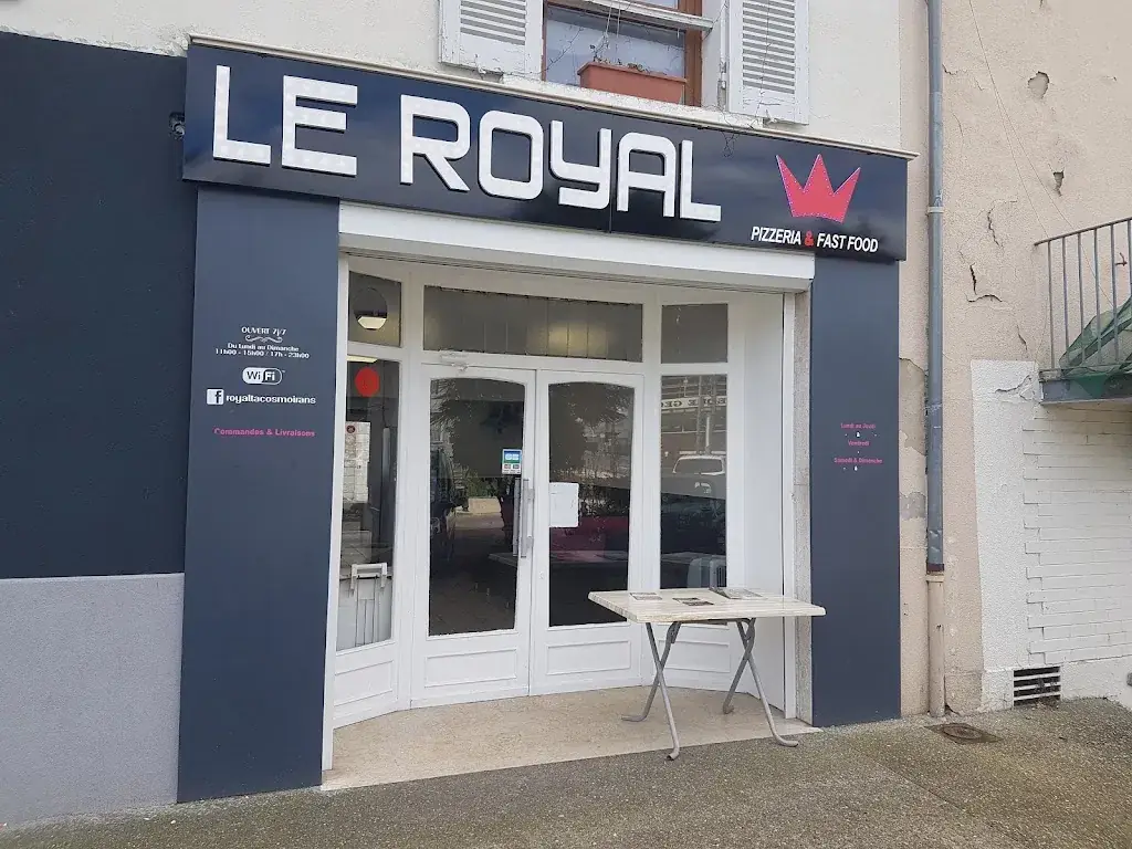 Le Royal Moirans Restaurant in Moirans