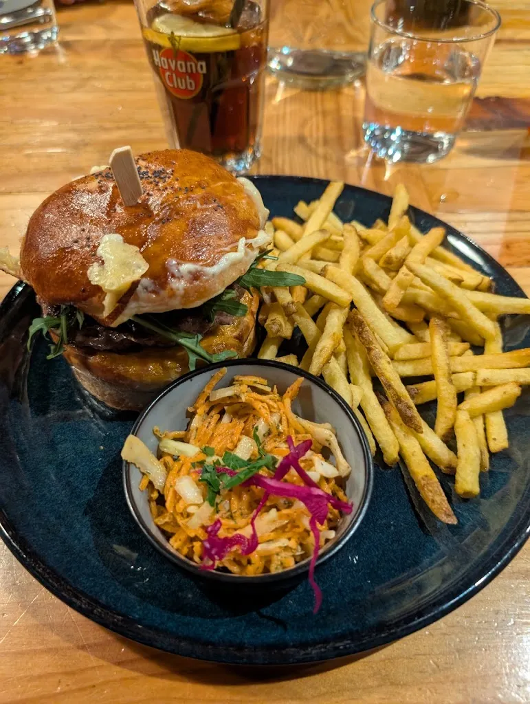 SABAUDIA_74300_slider_image_2