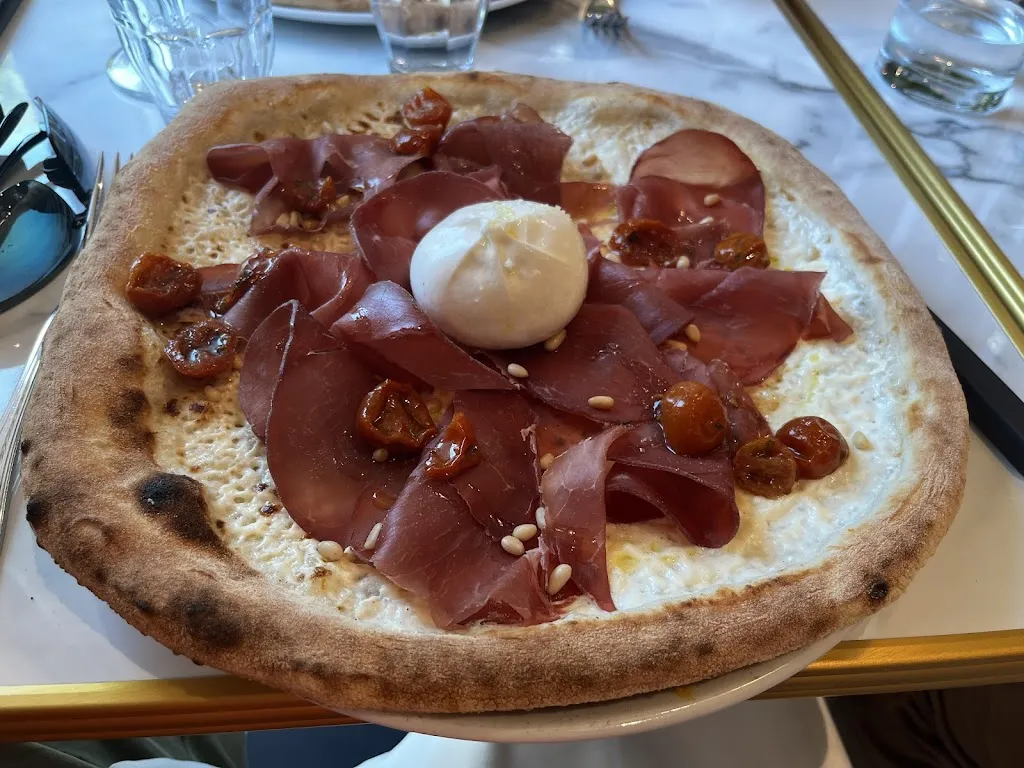 Frenzi Restaurant - Montaigu_Montaigu-Vendée_slider_image_3