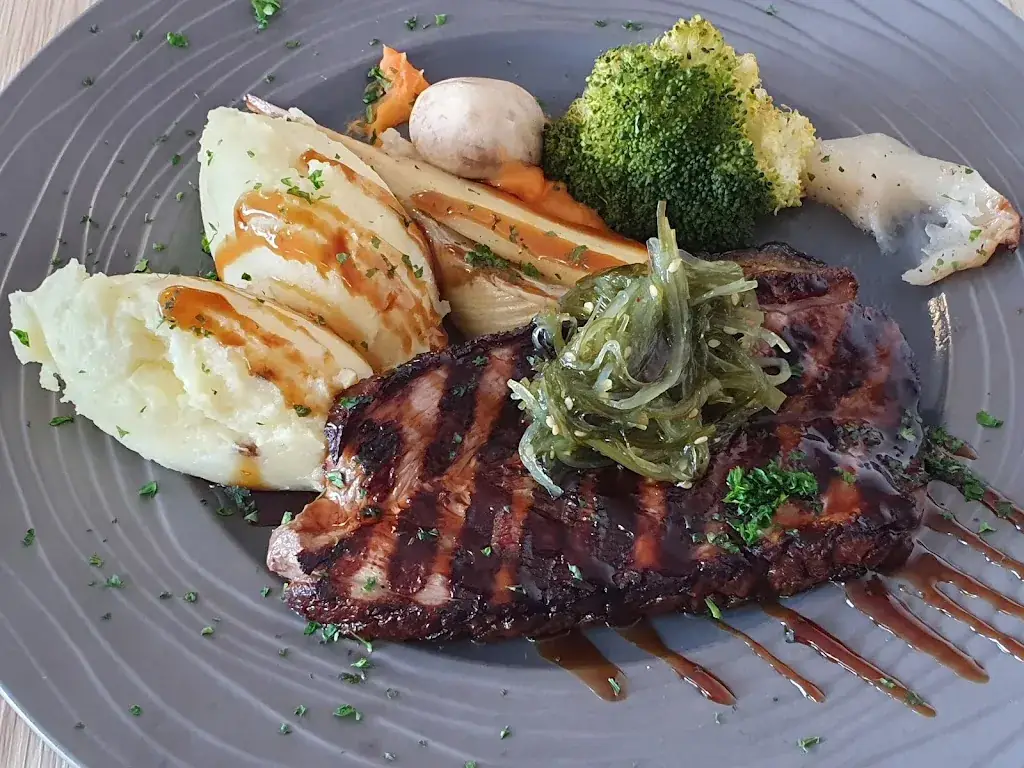 Ozzy Brit (Ozzy)_Restaurant Le Bistronome_Montaigu-Vendée_review