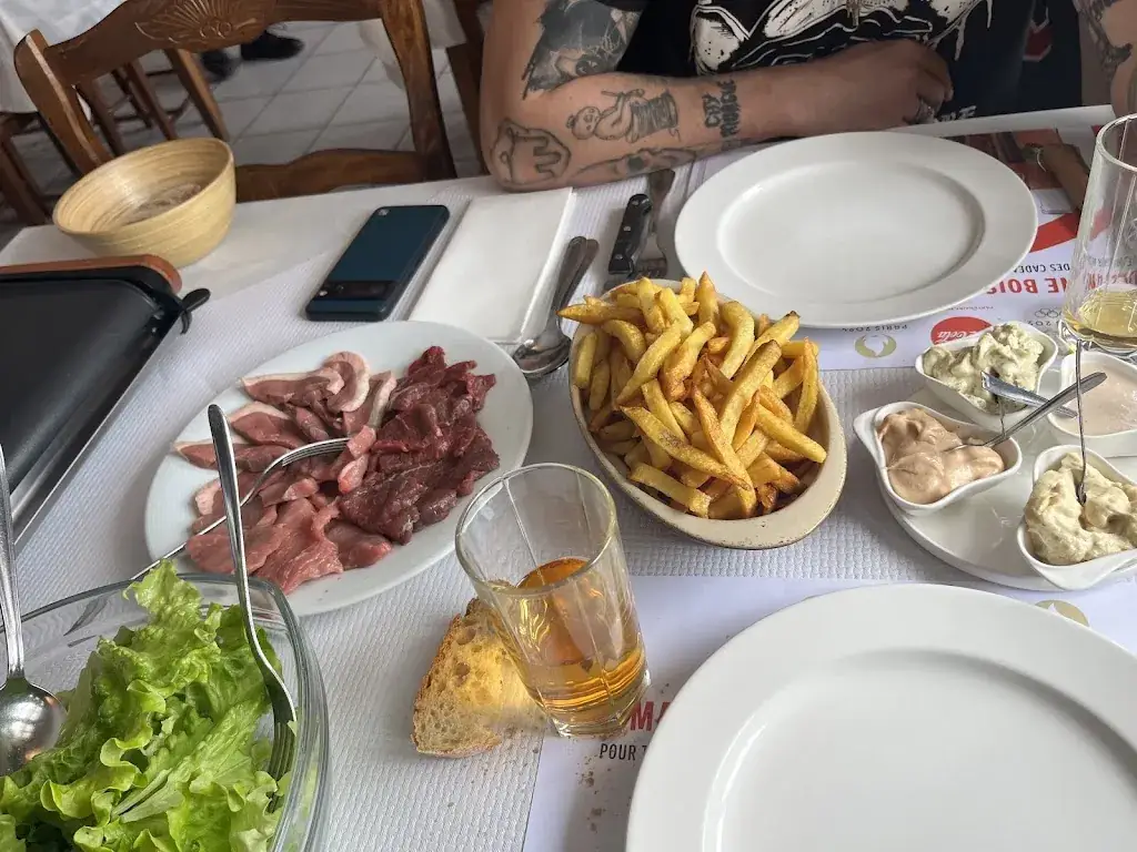 Amanda V._Auberge Le Pitsounet_Mont-Dore_review