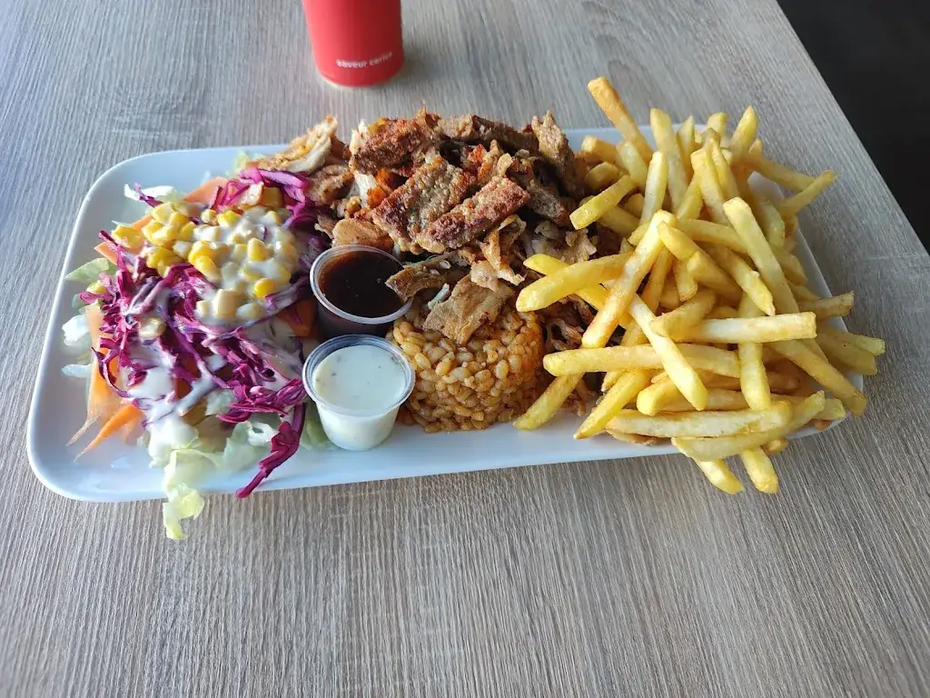 Krystian Pyjas_Chez Ramaz_Montaigu_review