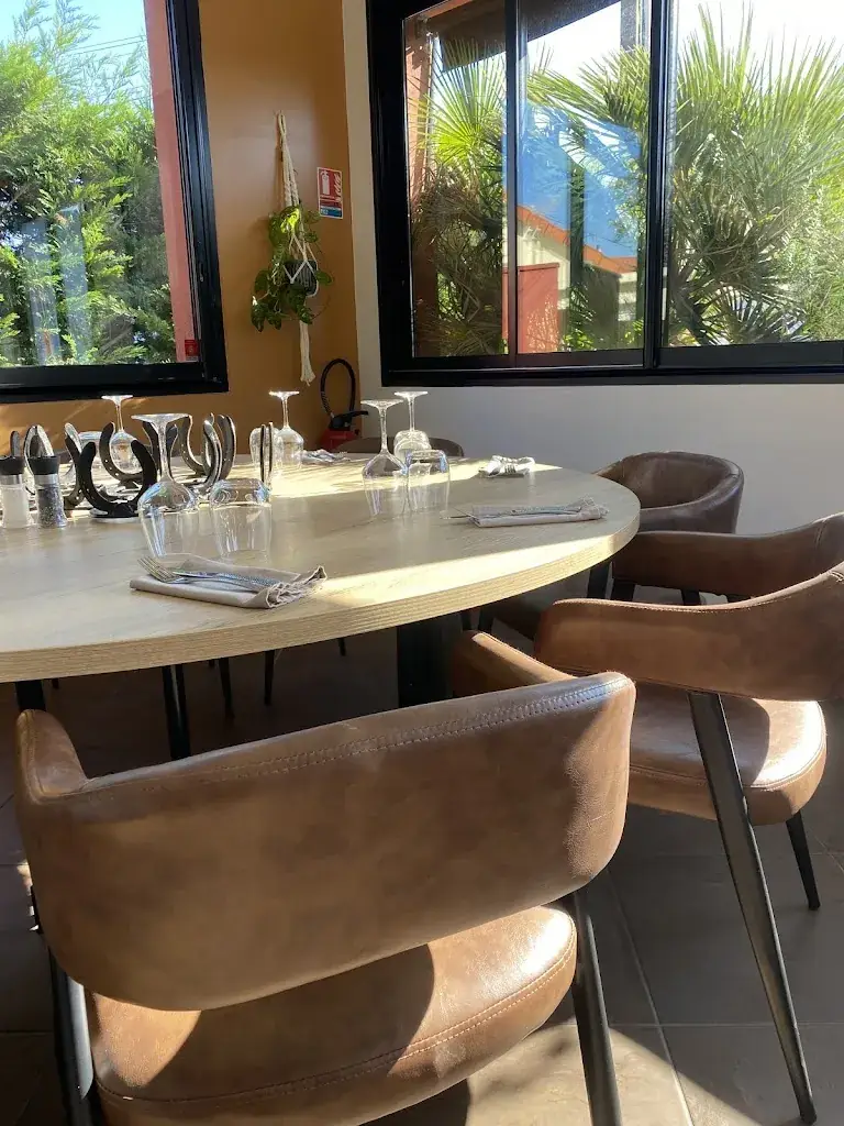 La MEB Restaurant in Bouguenais