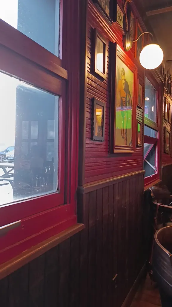 White Shelter_Bouguenais_slider_image_2