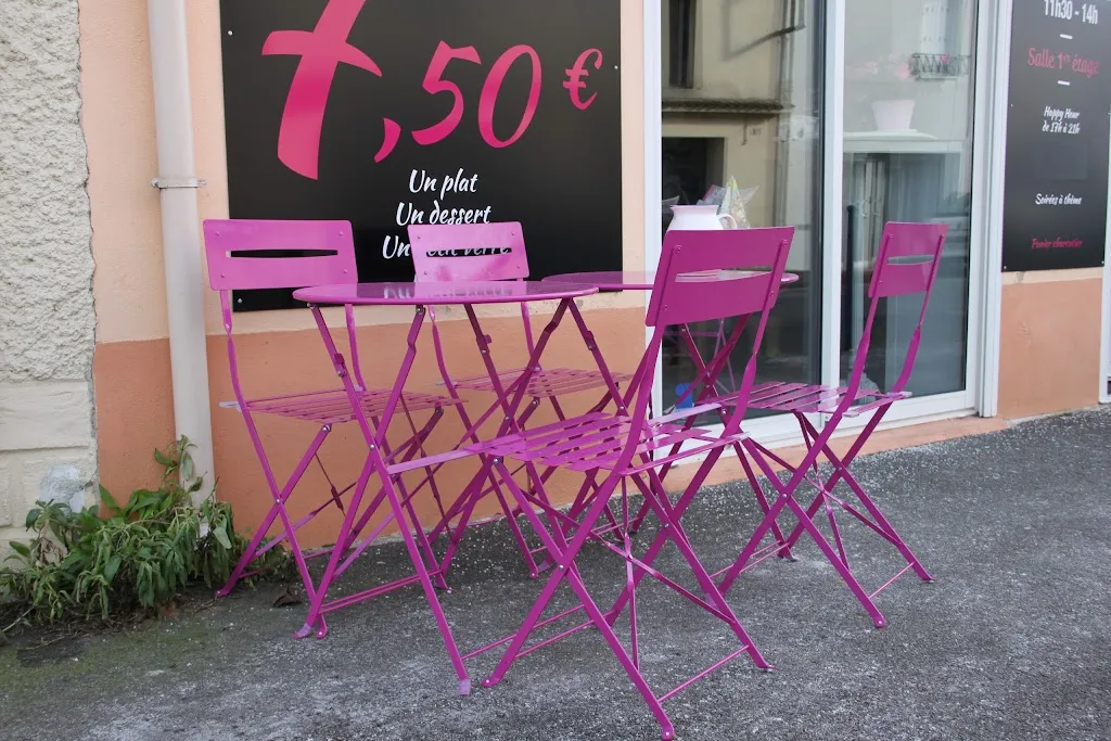 Les 3 petits cochons à table restaurant in Bouguenais