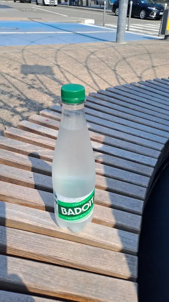 Vince M._Les Brassés_Bouguenais_review