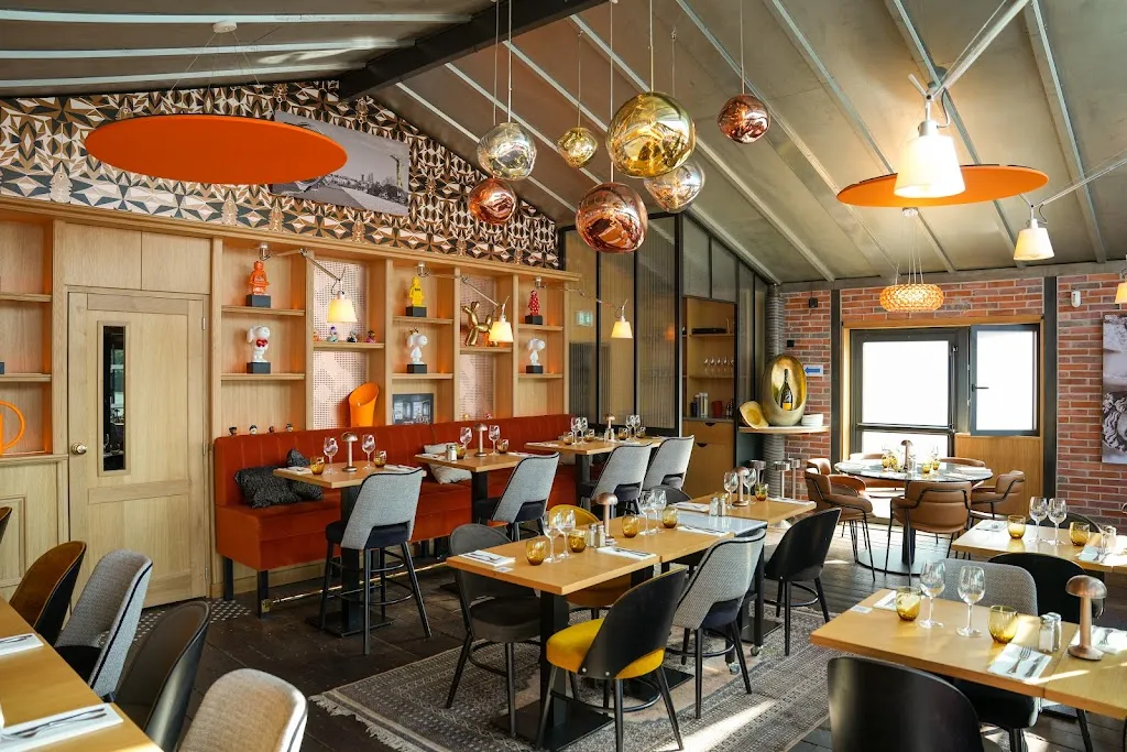 Le poussin rouge Restaurant in Rezé