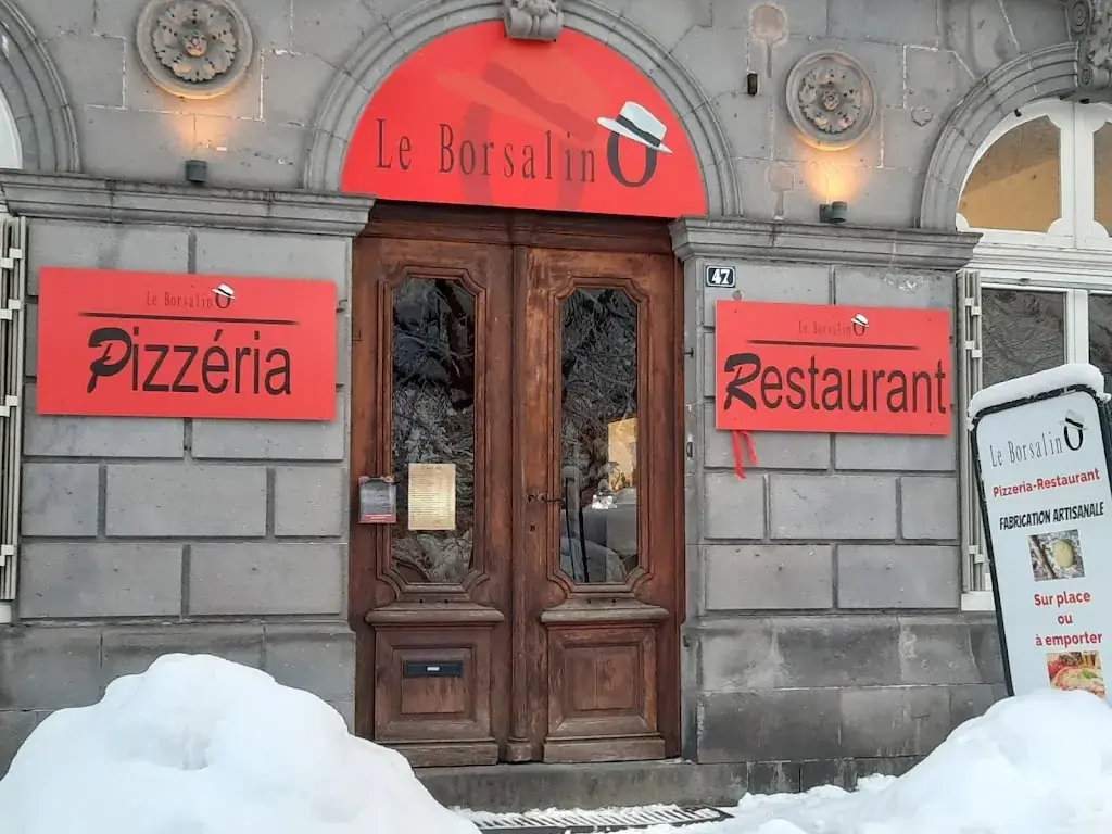 Le borsalino Restaurant in Mont-Dore