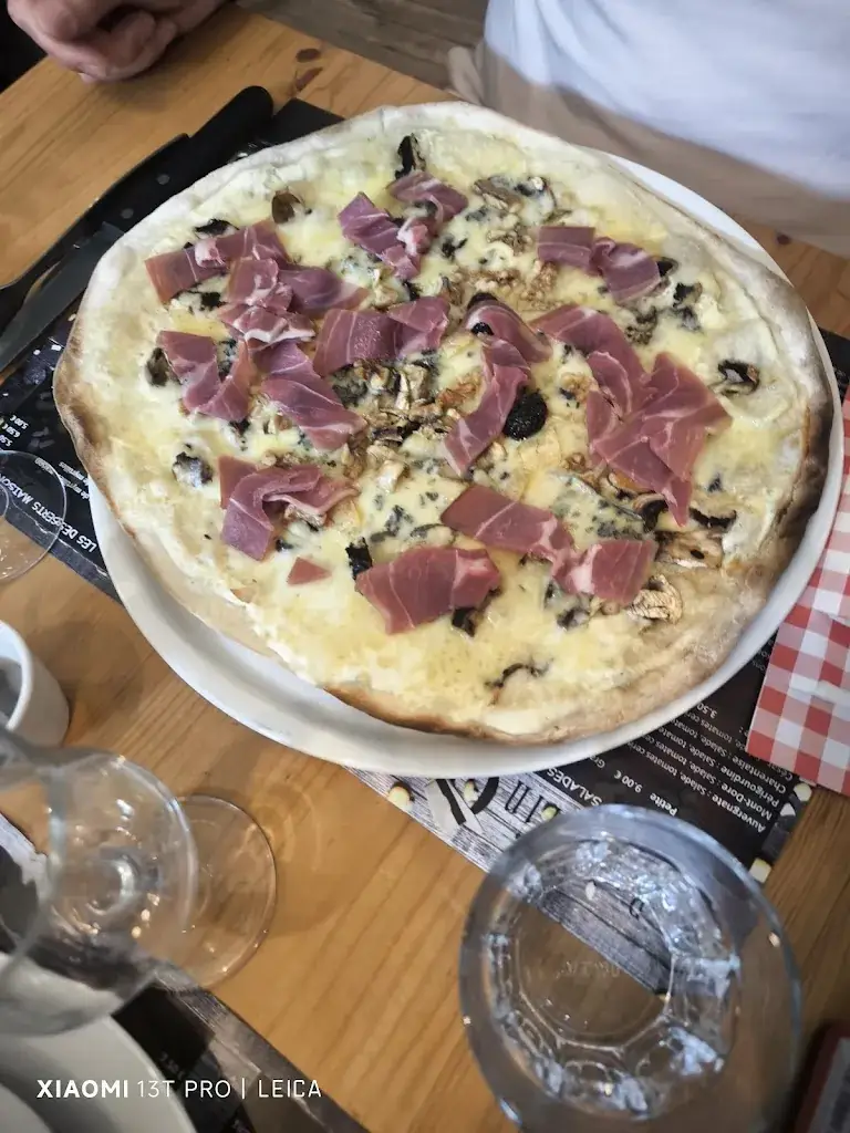 Le borsalino_Mont-Dore_slider_image_3