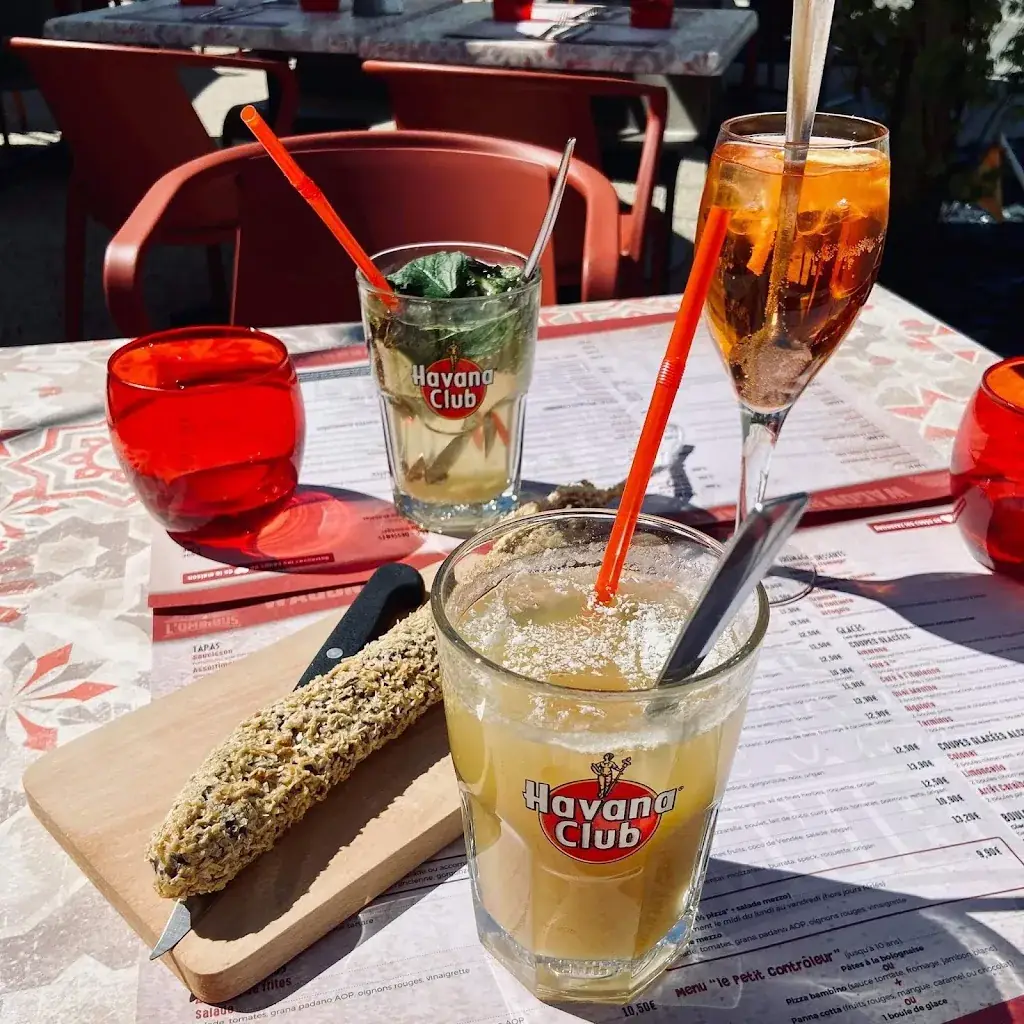 L'Omnibus Bar-restaurant-pizzeria_Chantonnay_slider_image_3