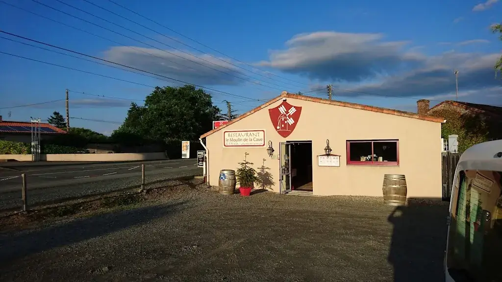 Moulin de la Cave restaurant in Bournezeau