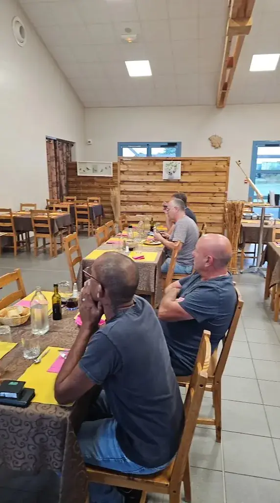 Bar Restaurant les Chasseurs_Fougeré_slider_image_2