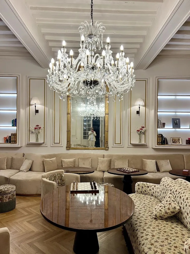 Arnold Aarssen_Château de Noirieux_Briollay_review