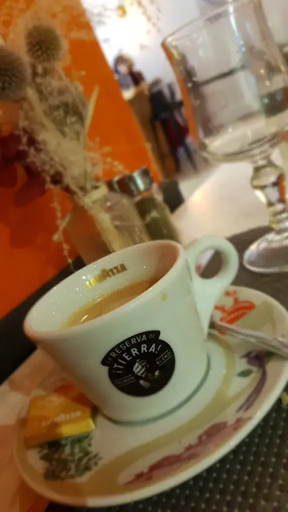 Christelle Chabert_CHEZ LILI_Mont-de-Marsan_review