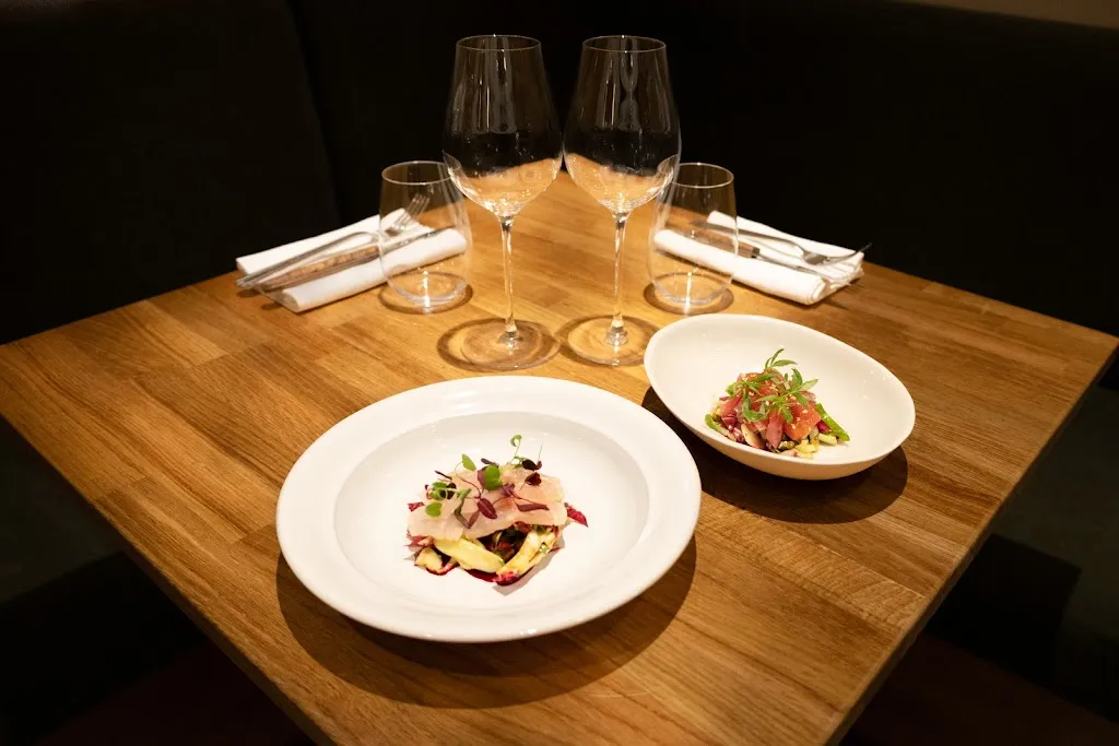 Brion Restaurant_Paris_slider_image_2