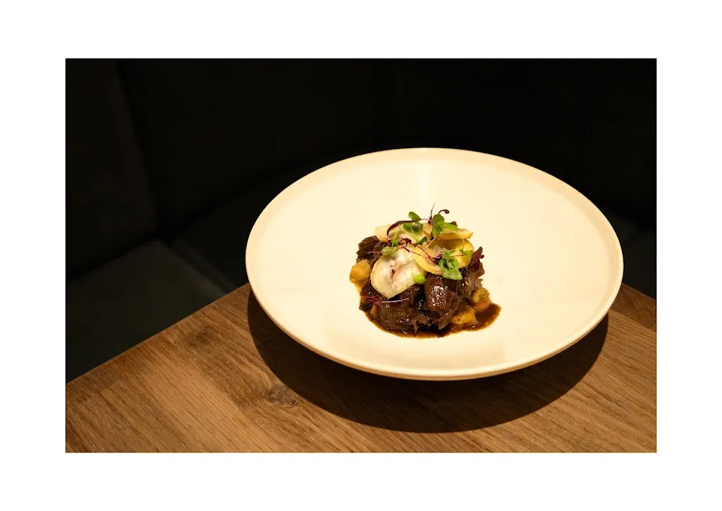 Brion Restaurant_Paris_slider_image_3