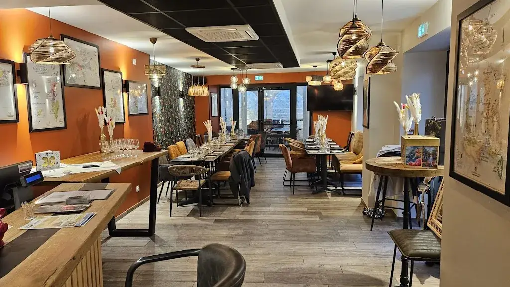 Bar à vins Le 72_Brûlon_slider_image_1